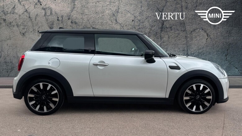 MINI Hatchback 1.5 Cooper Exclusive Premium 3dr Auto Petrol Hatchback